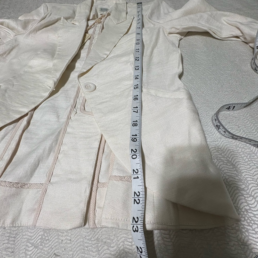 Esley Cream Linen Blazer Size M - Picture 8 of 14